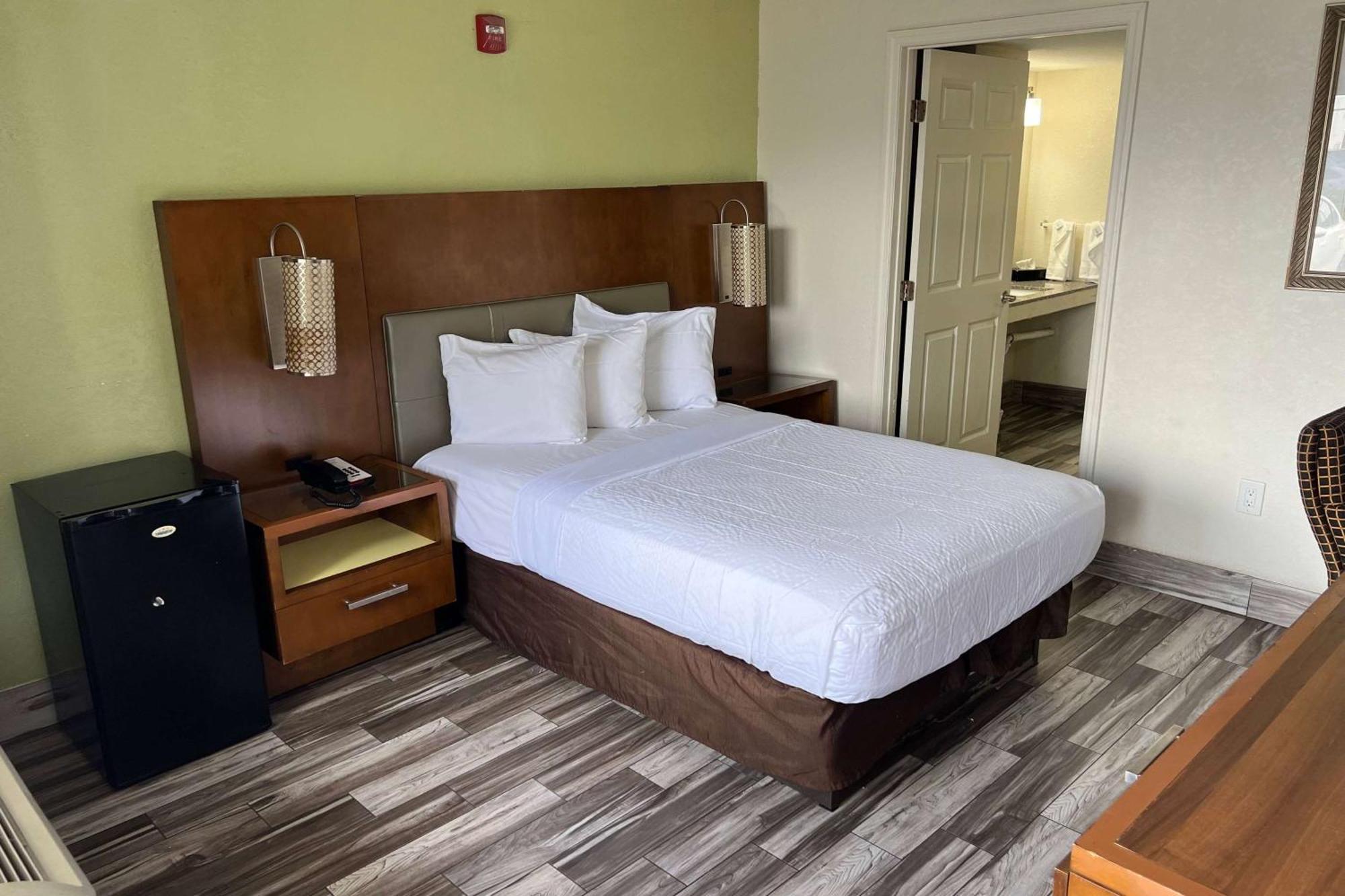 Baymont By Wyndham Orlando Downtown Hotel Exterior photo