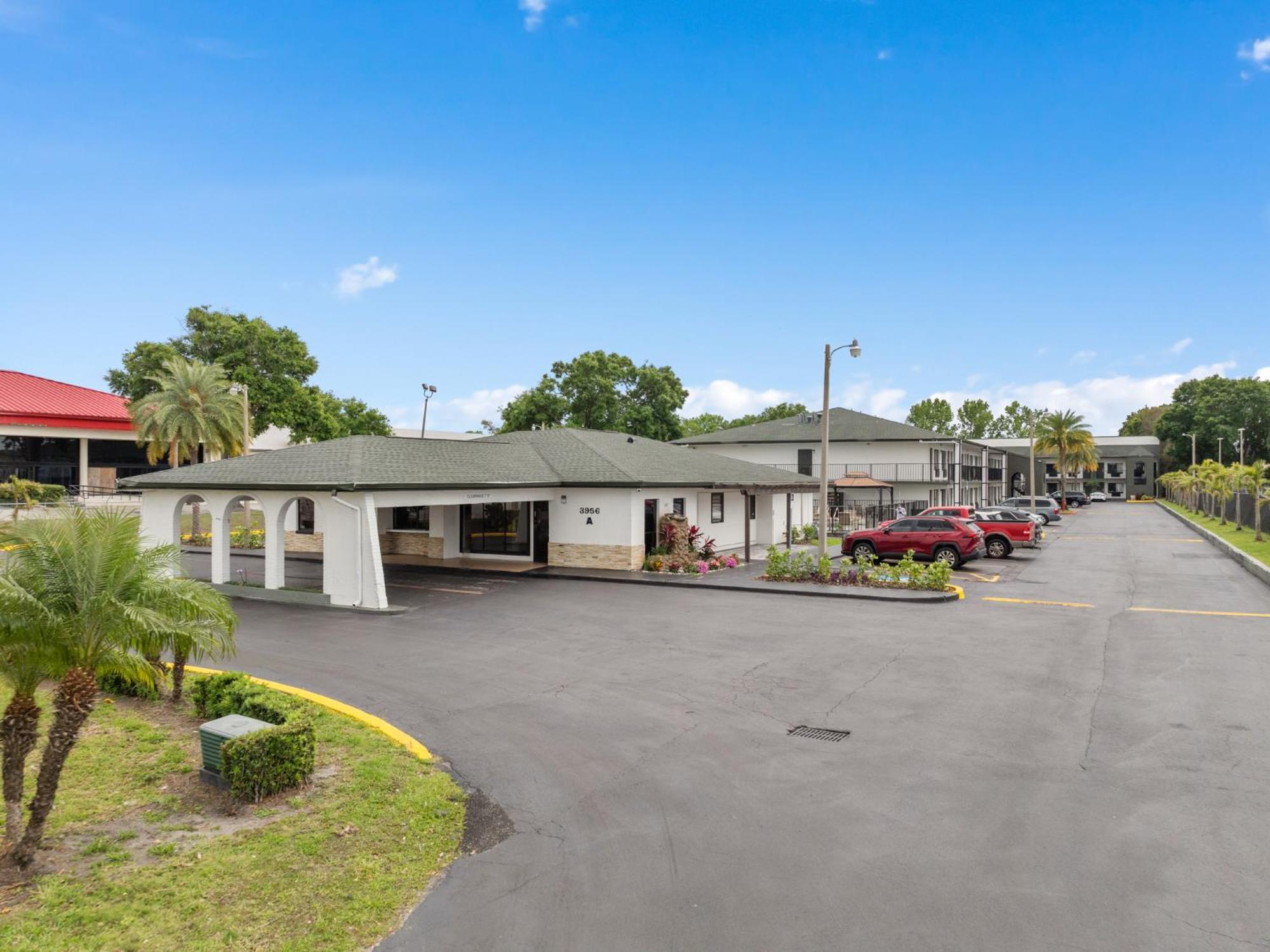 Baymont By Wyndham Orlando Downtown Hotel Exterior photo