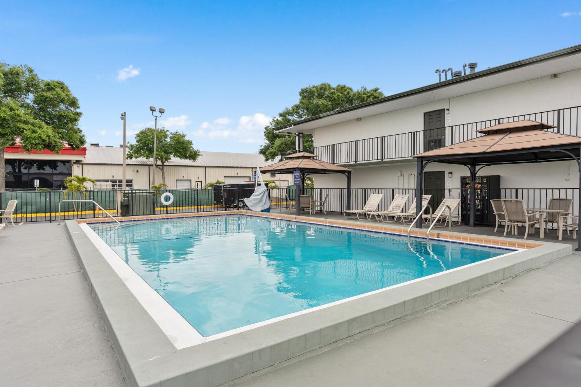 Baymont By Wyndham Orlando Downtown Hotel Exterior photo
