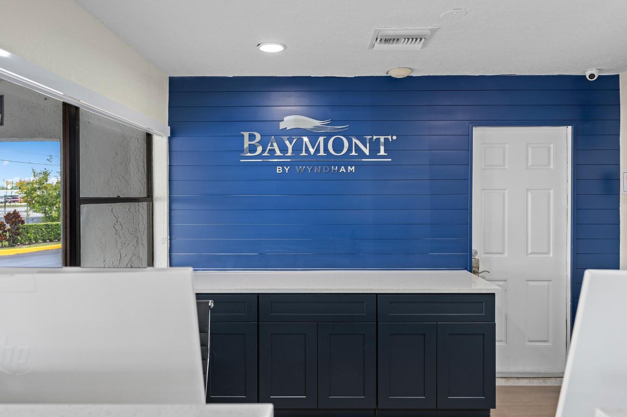 Baymont By Wyndham Orlando Downtown Hotel Exterior photo
